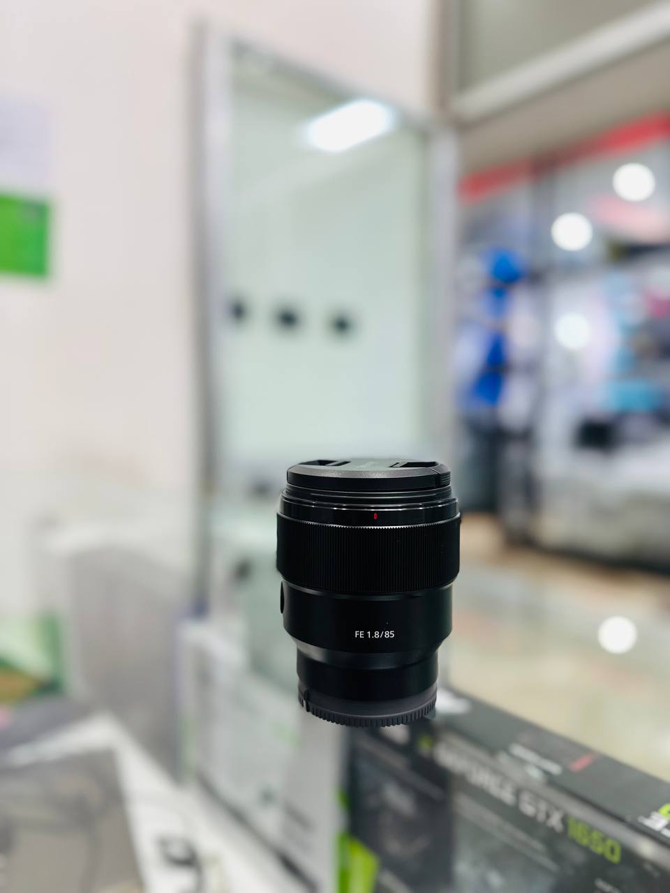 Sony 85mm FE 1.8