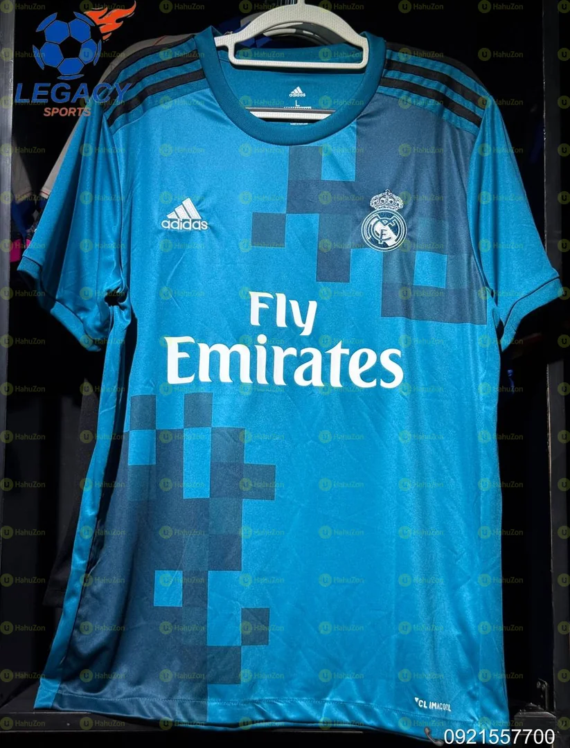 Real Madrid 2017/18 3rd Kit