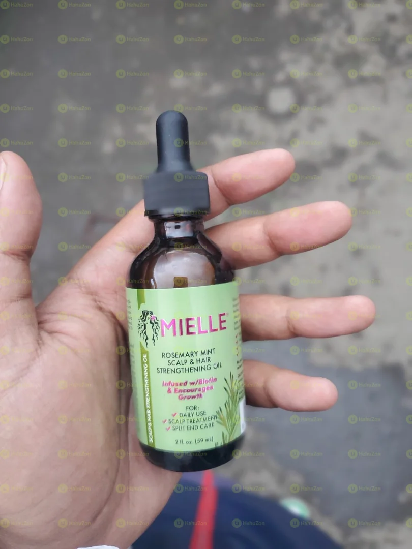 Mielle Rosemary Mint Scalp & Hair Strengthening Oil