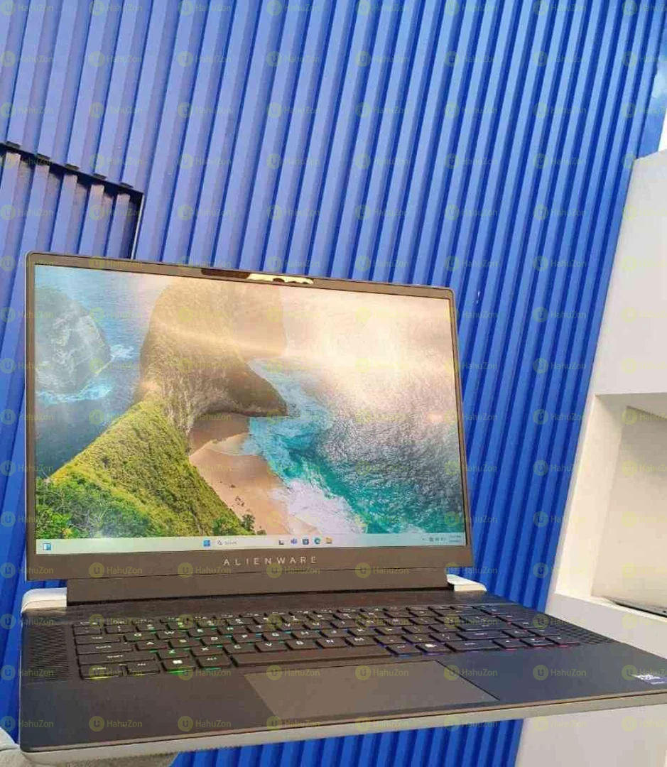 Alienware Intel Core Ultra 9 185H Laptop