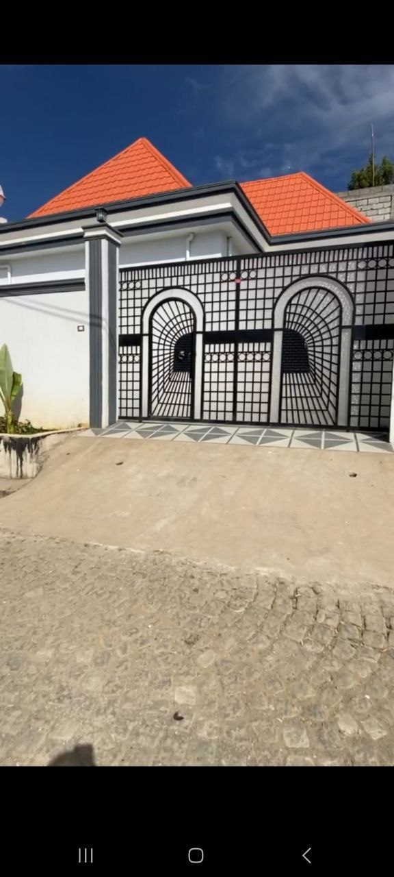 94 ካሬ የሚሸጥ G+1 CMC ፀሐይ እሪልእስቴት