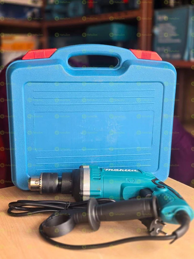 Makita Drill 710w