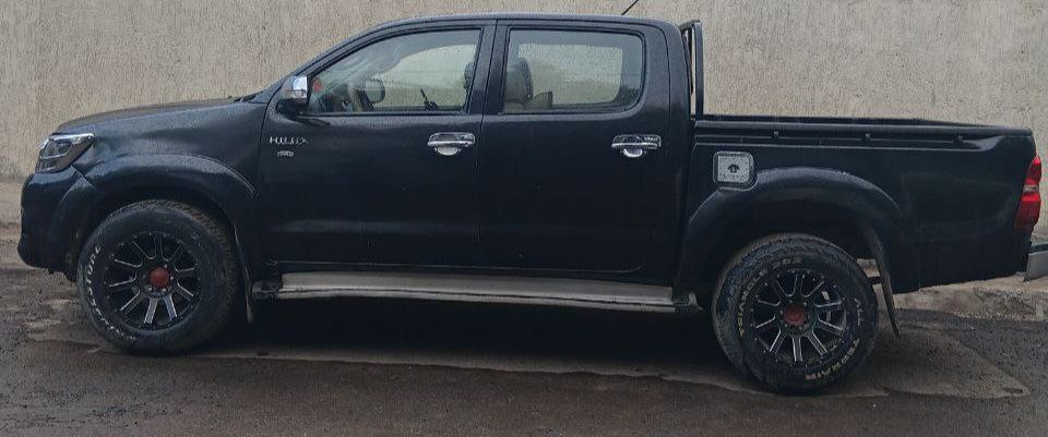 2013 Model-Toyota Hilux Double Cab