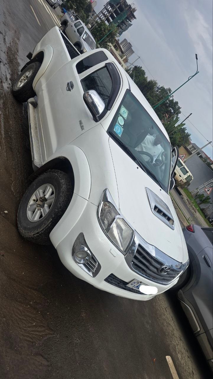 2012 Model-Toyota Hilux