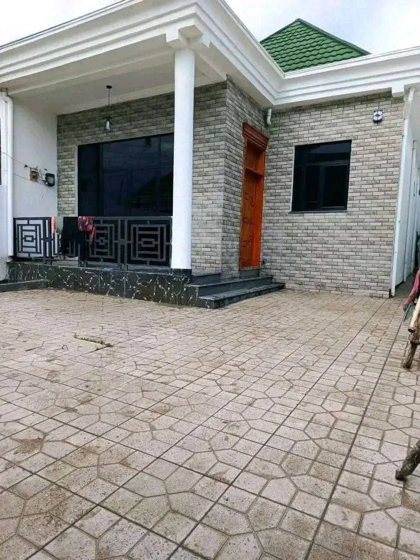 250 ካሬ የሚሸጥ ቪላ ቤት በ አያት ገብርኤል