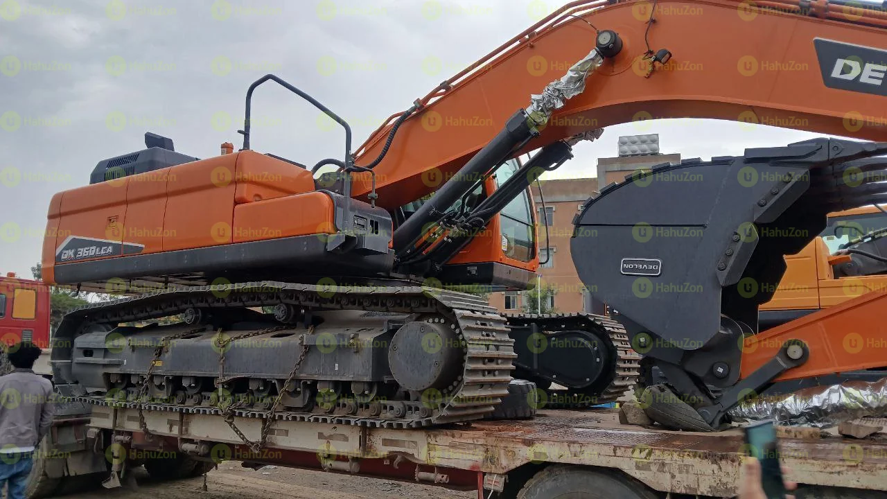 2025 Model-Develon Excabtor
