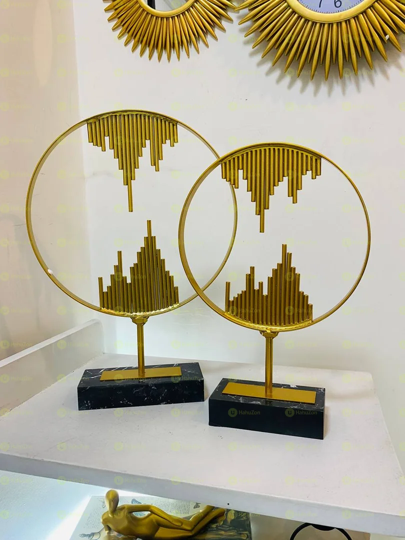 Iron Art Ornaments for Office and Home Decor