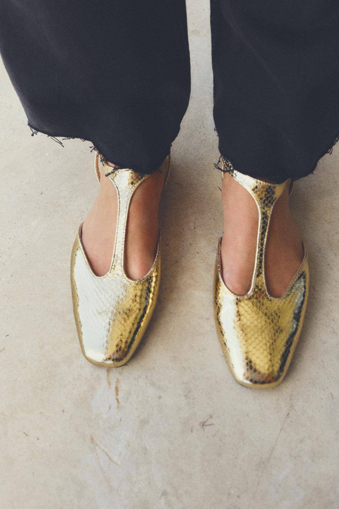 Zara Hollow Cut Women's Flats