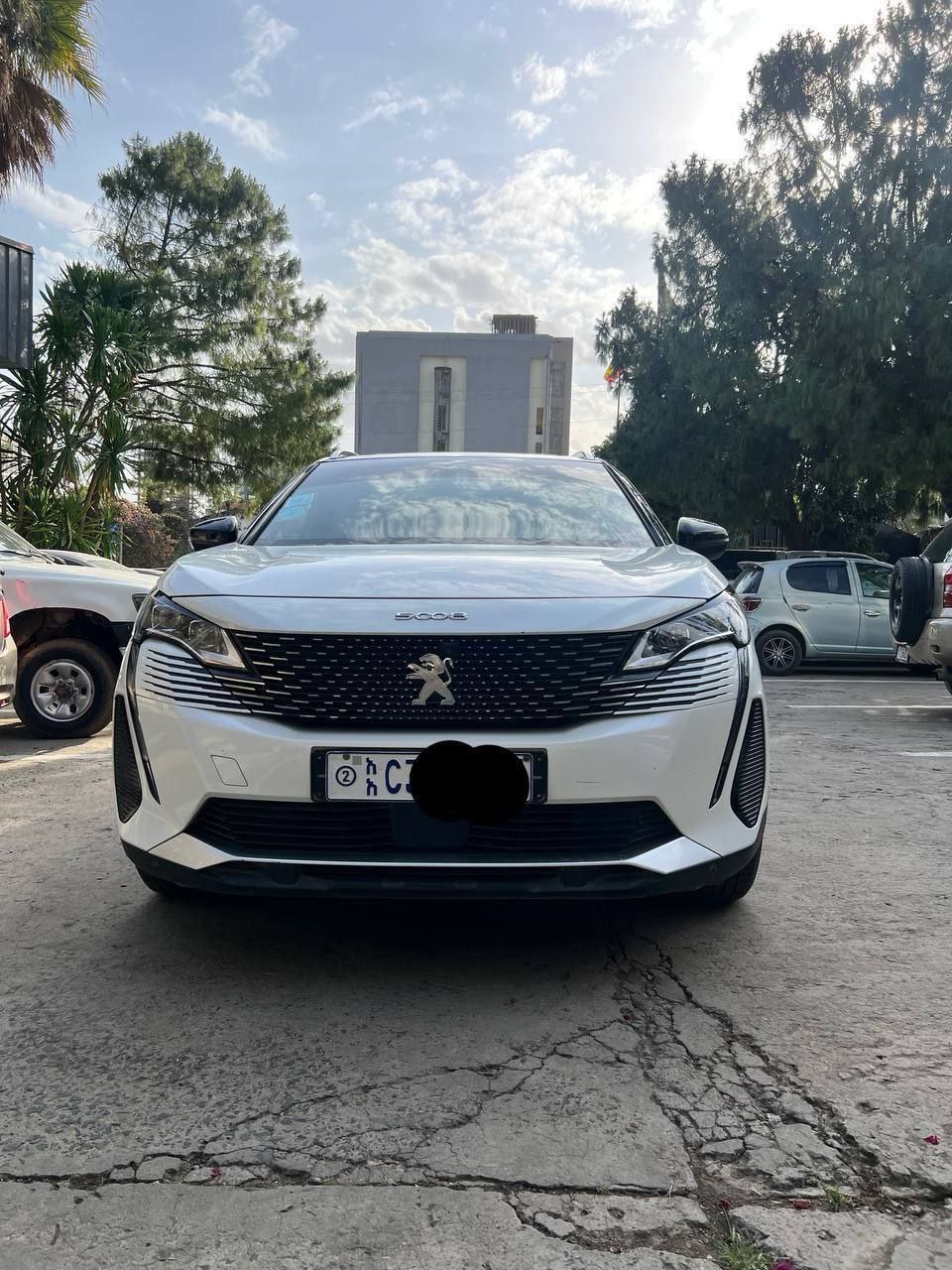 2022 Model-Peugeot 5008