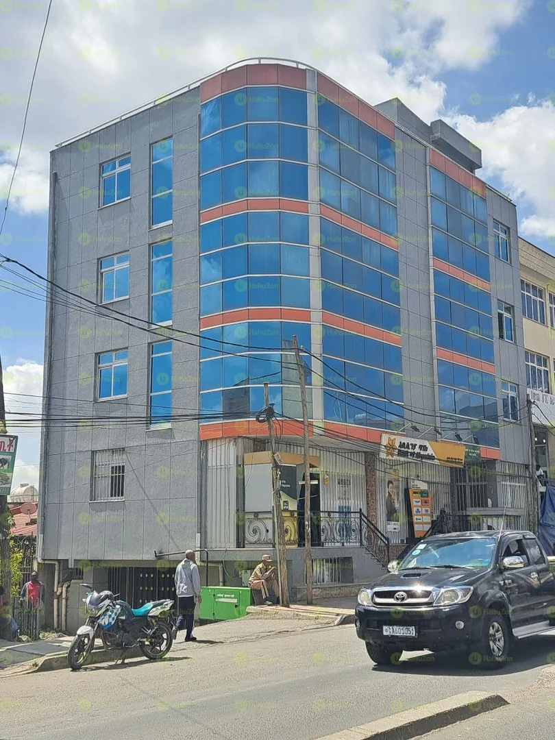 150 ካሬ የሚሸጥ የንግድ ህንፃ በቤተል