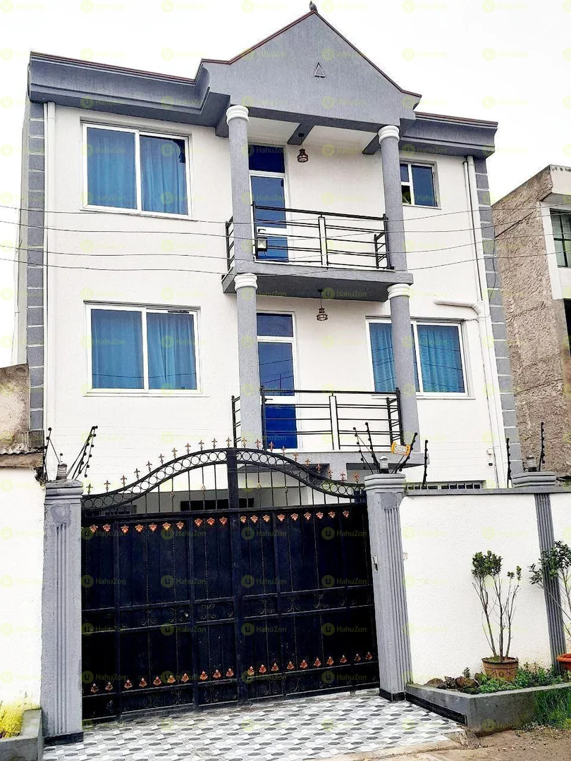150 ካሬ የሚሸጥ G+2 ቤት በአያት