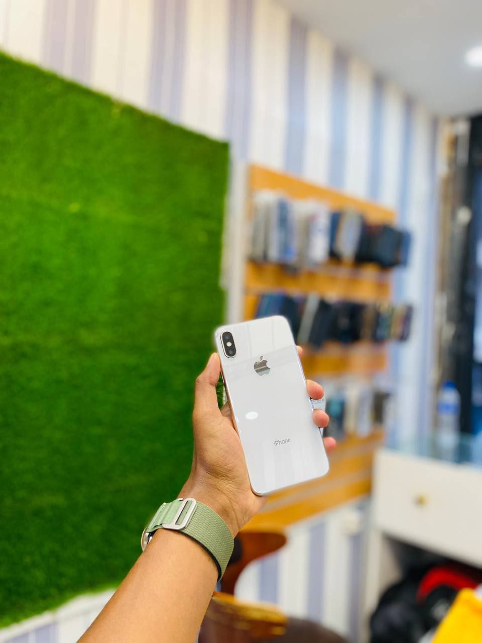 iPhone X