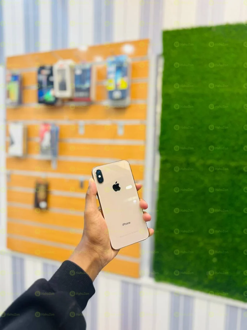 iPhone XS