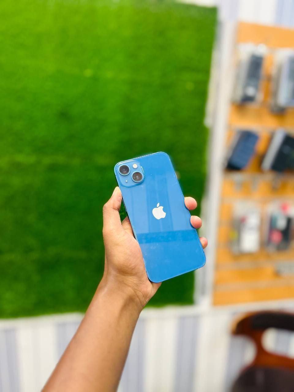 iPhone 13
