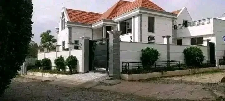 254 ካሬ የሚሸጥ G+1 ቤት በቃሊቲ ገብርኤል
