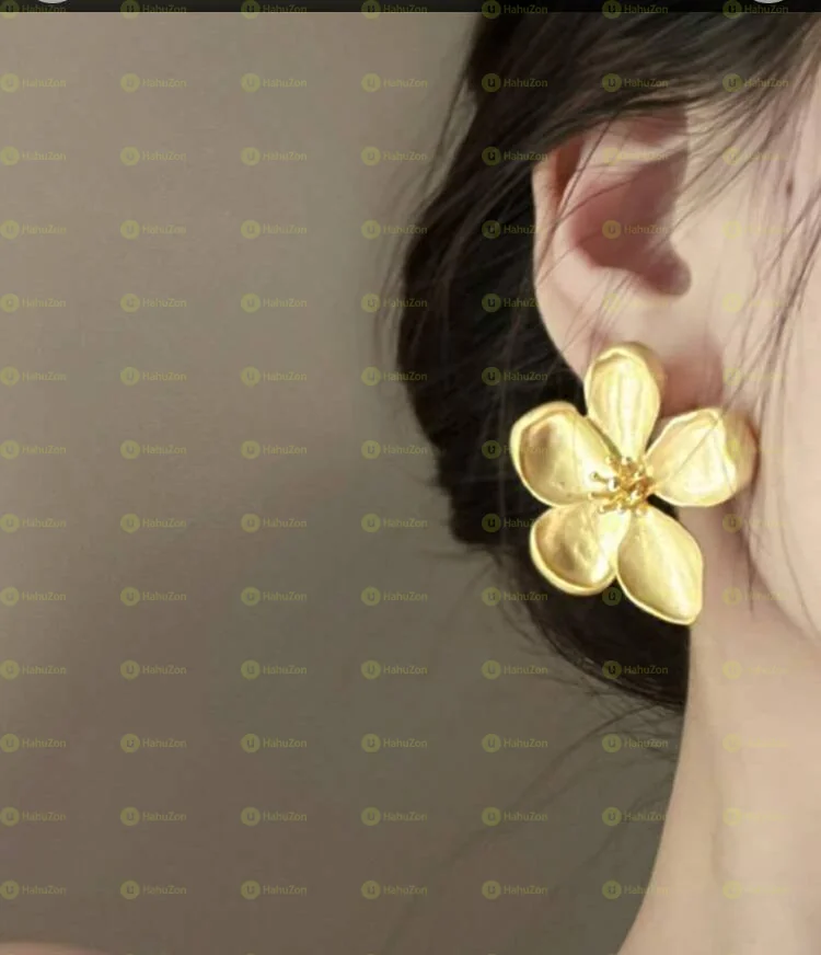 Causal Earrings