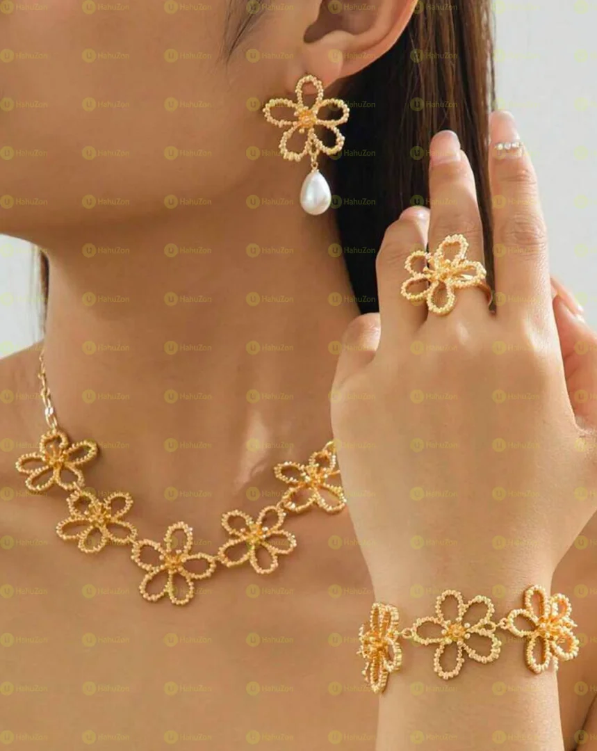 4pc Necklace Set