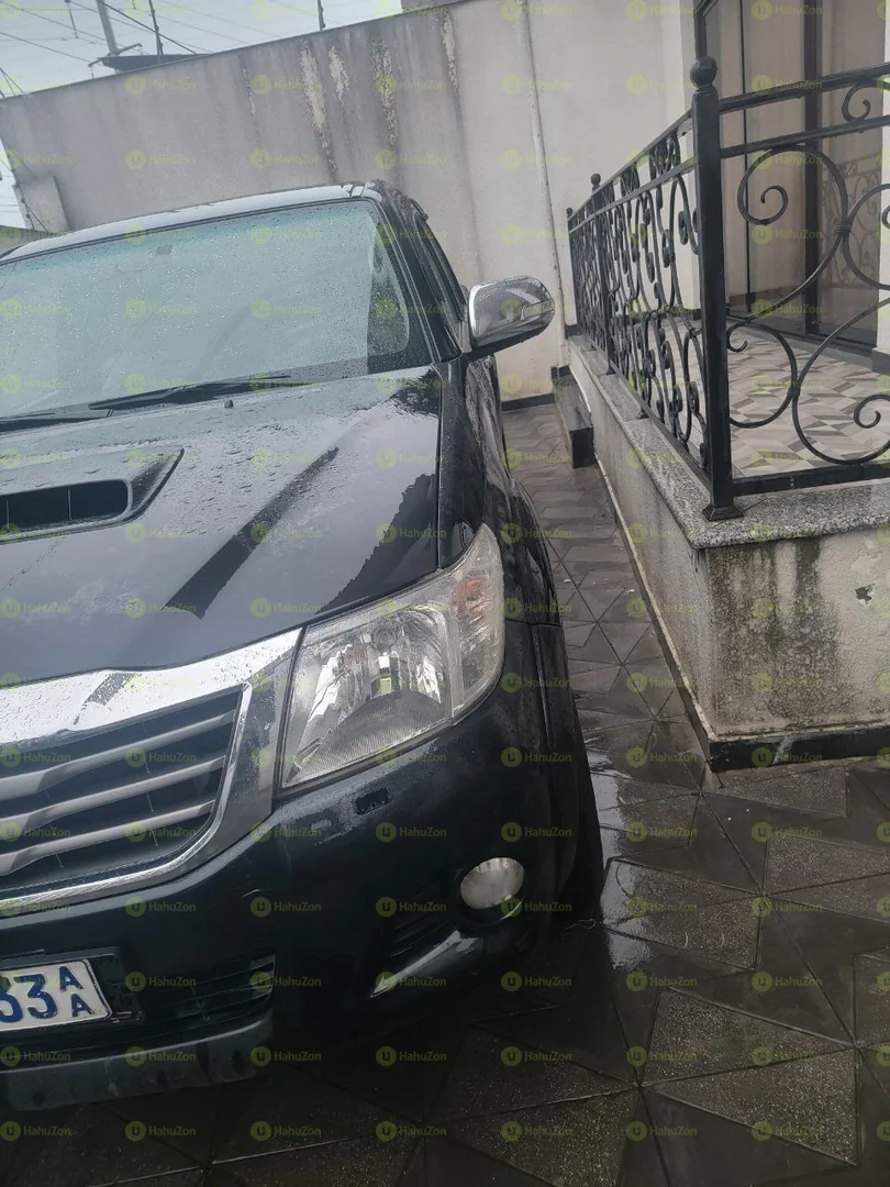 2012 Model-Toyota Hilux Kin-Cap