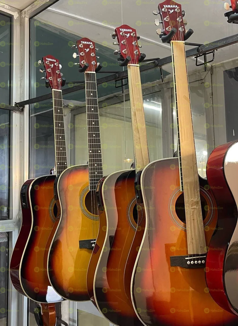 Yamaha F6000 Guitar