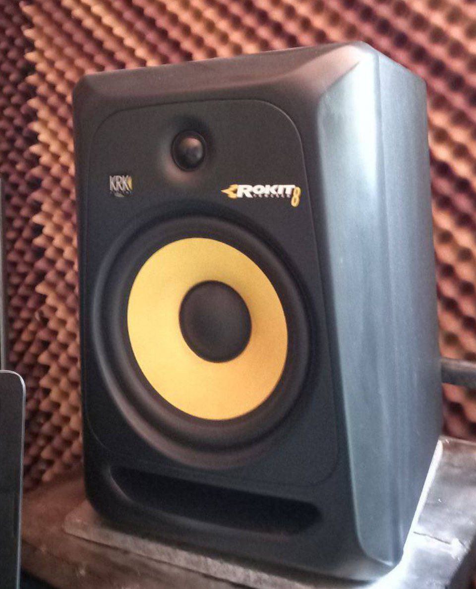 ROKIT KRK8 Studio Monitor