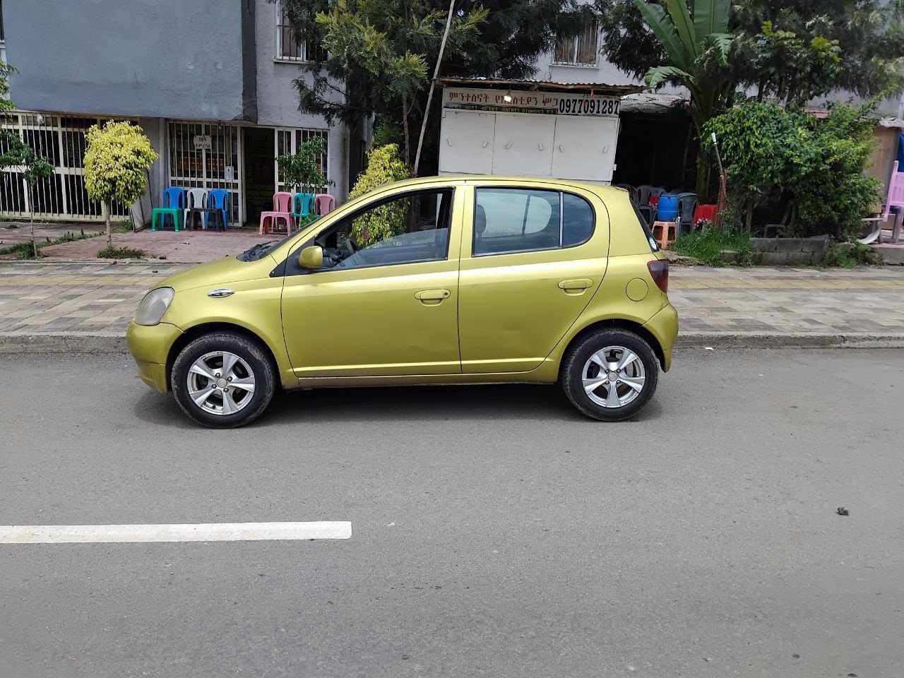 1999 Model-Toyota Vitz