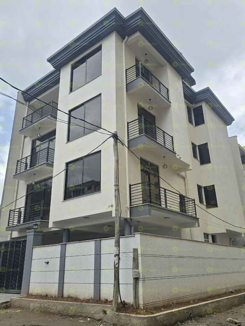 200 ካሬ የሚሸጥ G+3 ቤት በአያት