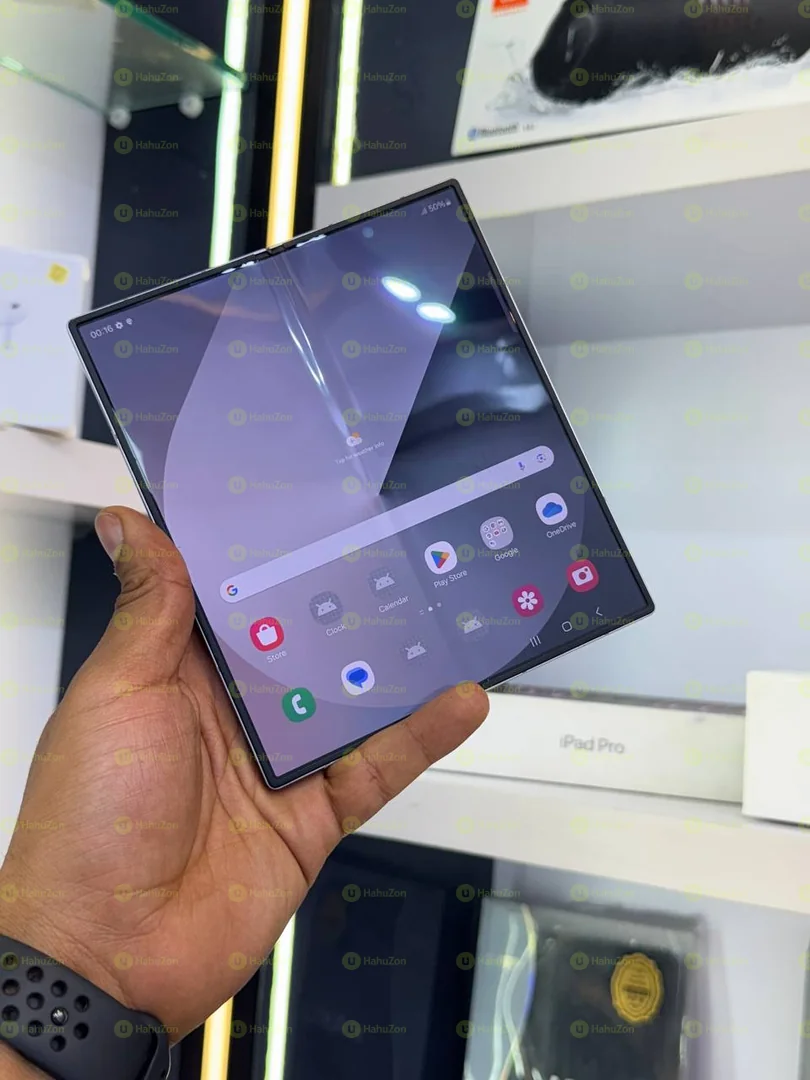 Samsung Z Fold 6