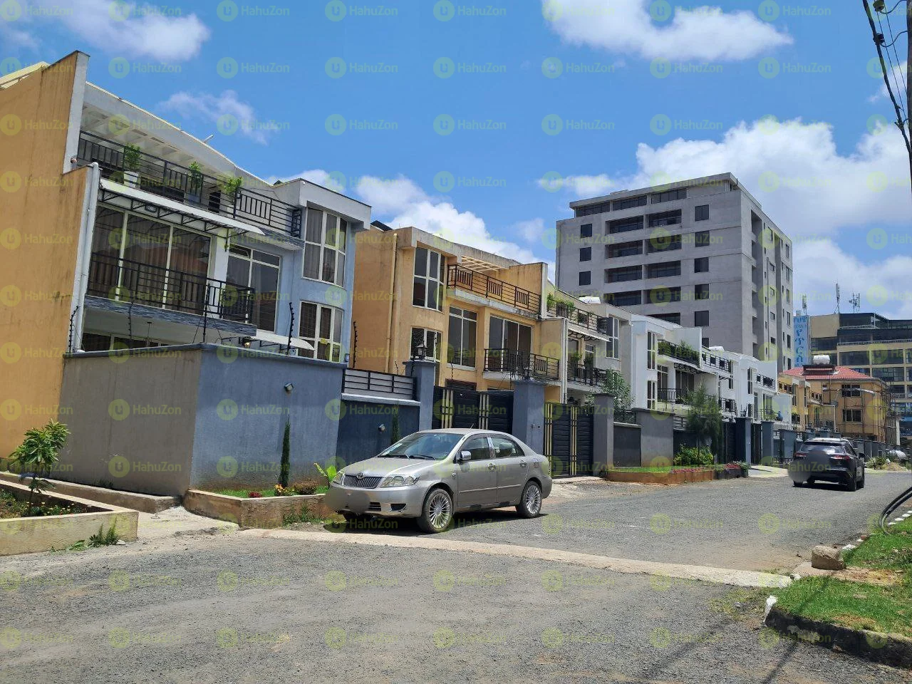 216 ካሬ የሚሸጥ G+2 ቤት በአያት
