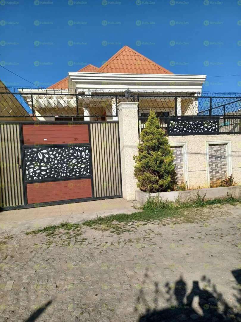 225 ካሬ የሚሸጥ ቪላ ቤት በአያት