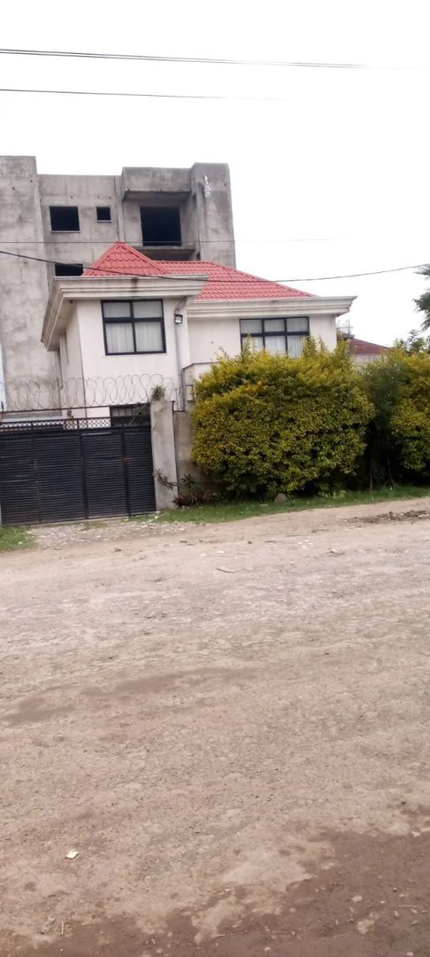 360 ካሬ የሚሸጥ ቤት በአያት
