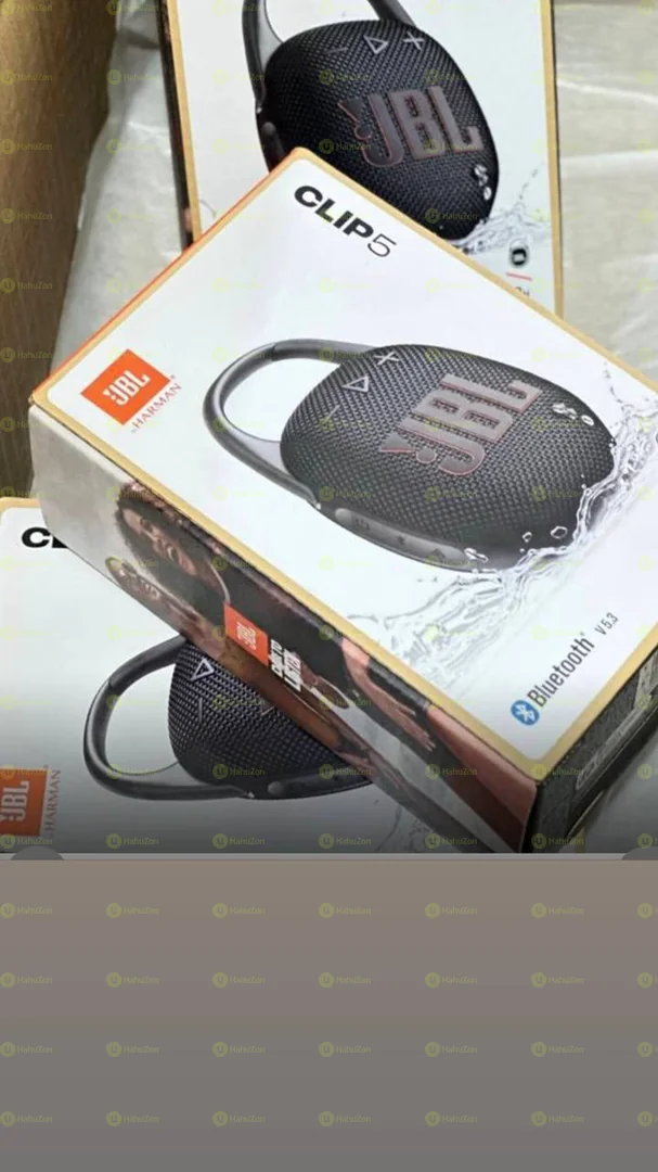 JBL Clip 5 - Ultra-Portable