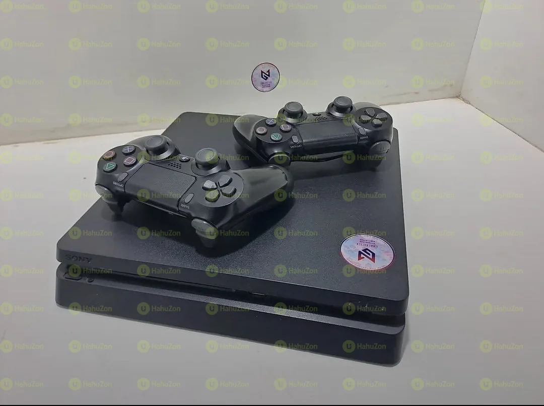 PlayStation 4 Slim