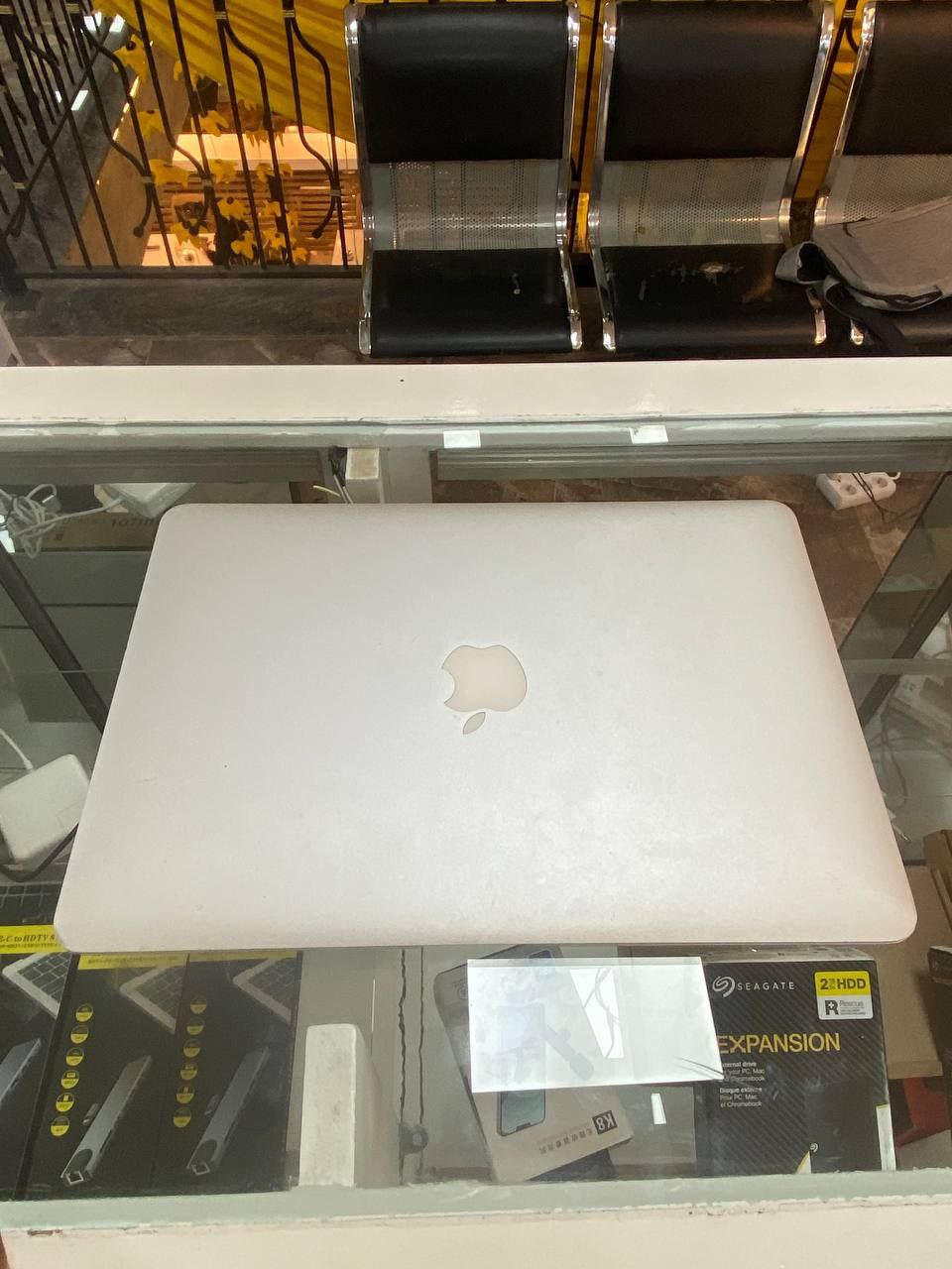 Apple MacBook Air 2014 Laptop