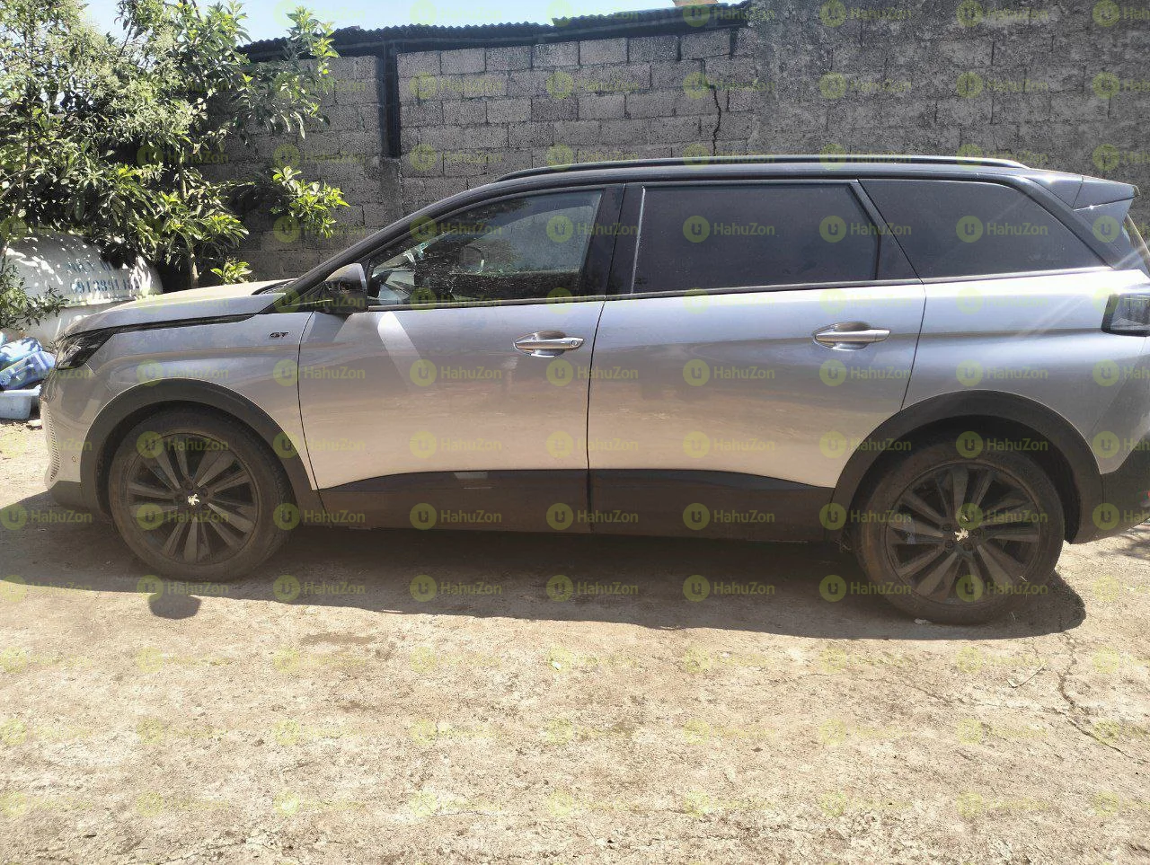 2022 Model-Peugeot 5008 GT