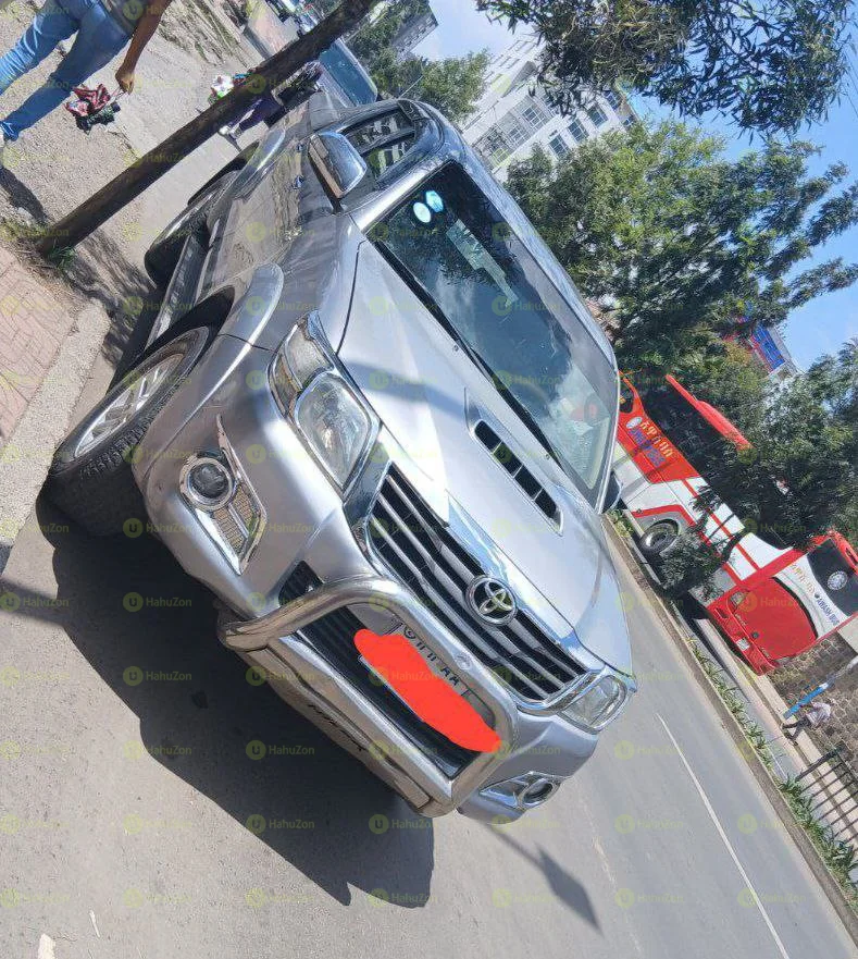 2015 Model-Toyota Hilux Vigo