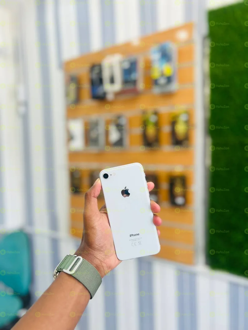 iPhone 8