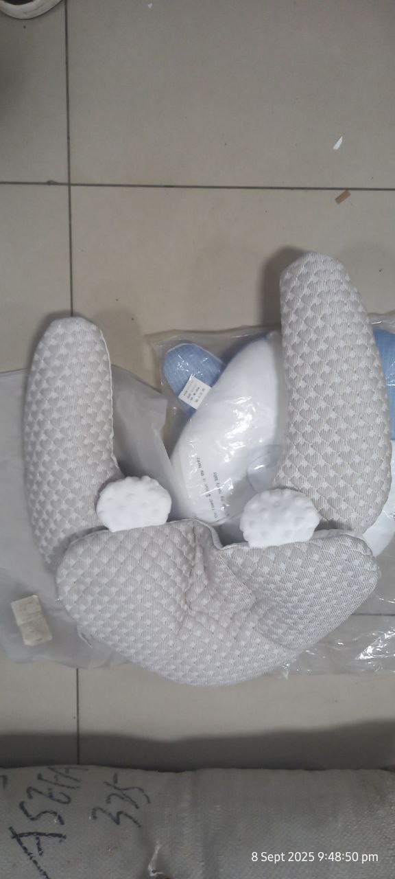 Smart Comfort for Every Season Cool & Warm in One Pillow!