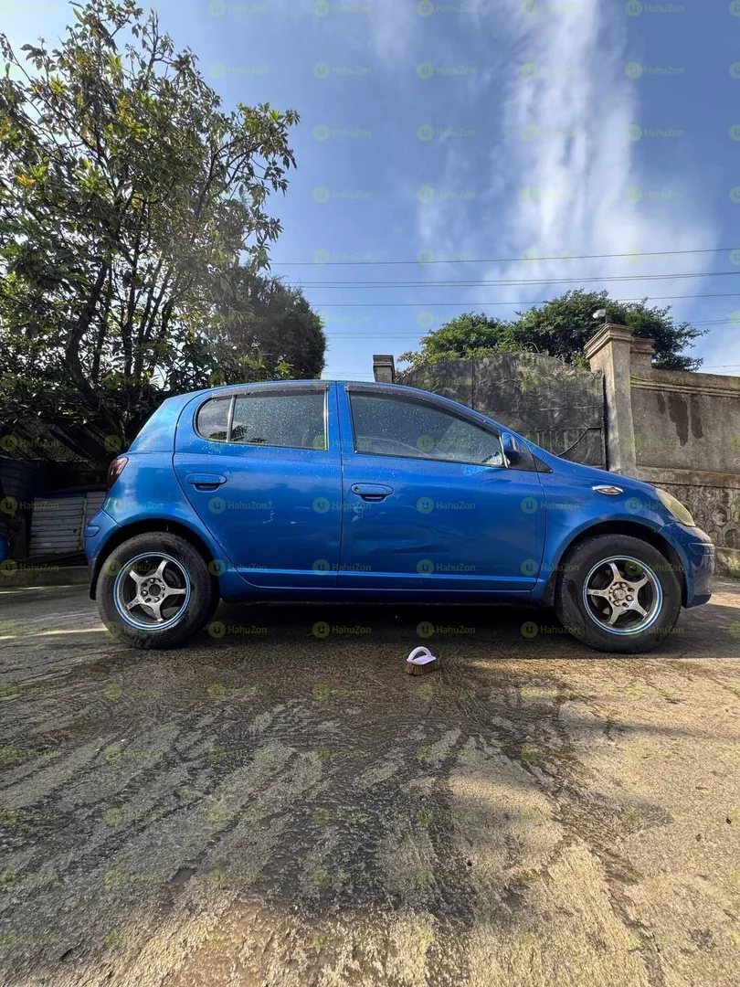 2002 Model-Toyota Vitz