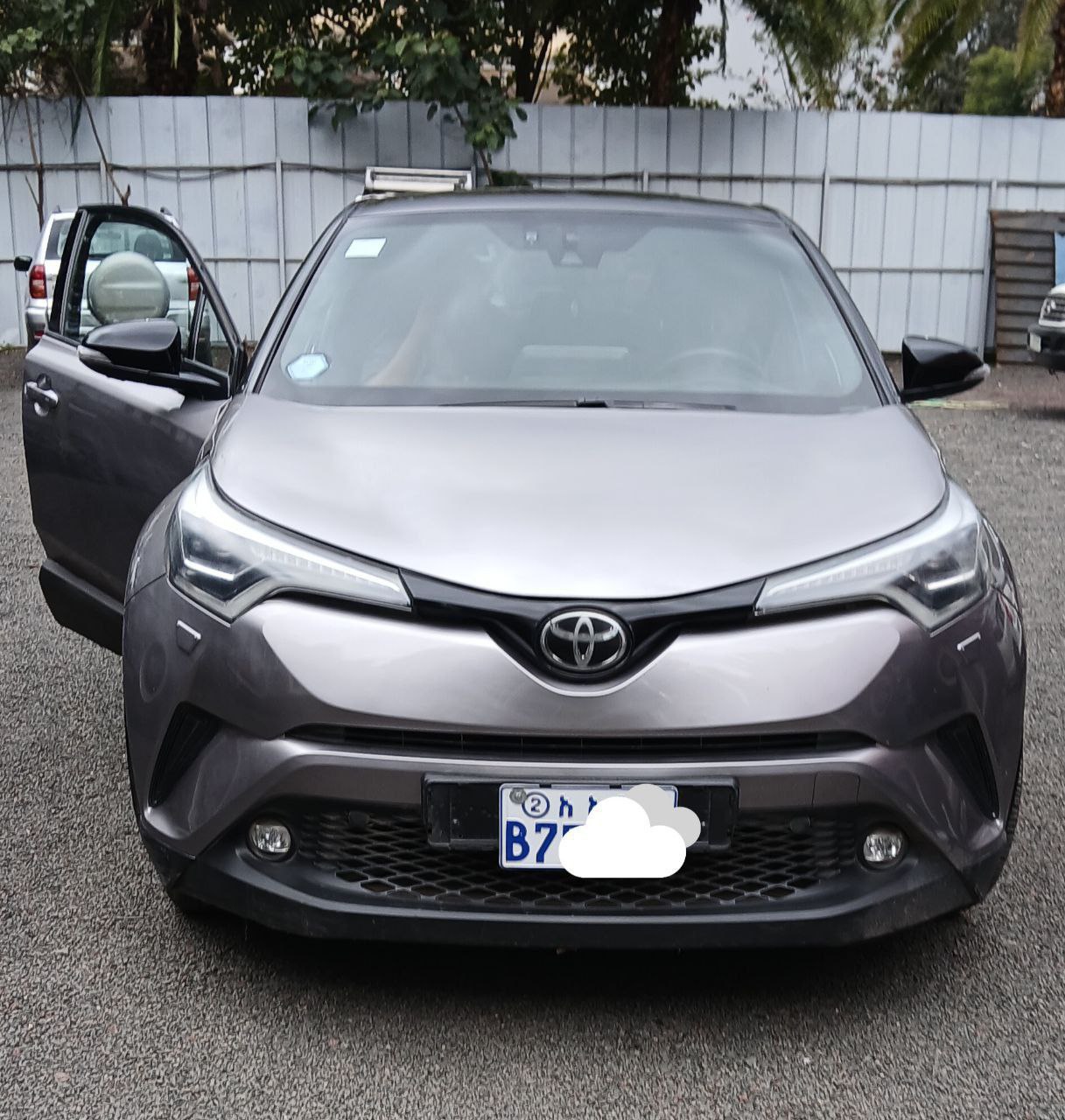 2020 Model-Toyota Ch-R