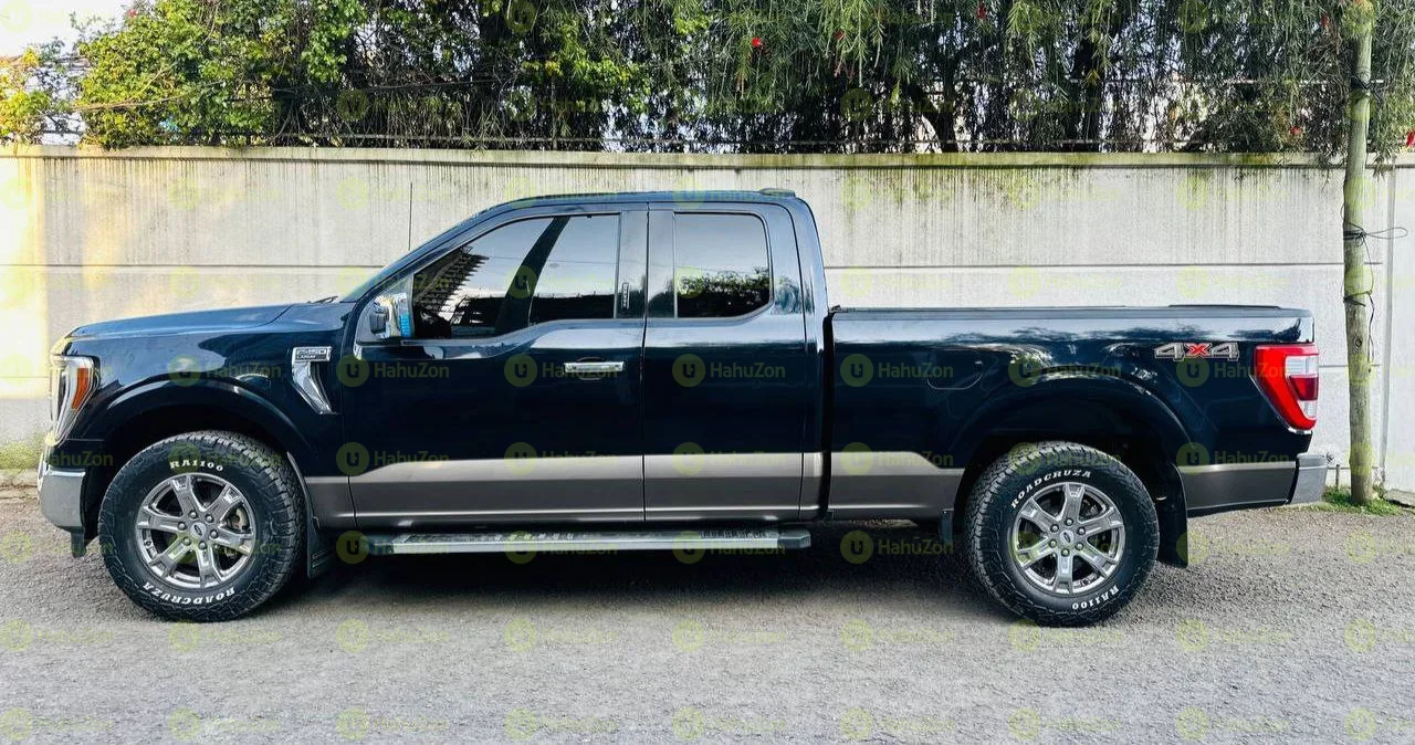 2022 Model-Ford F-150 Lariet