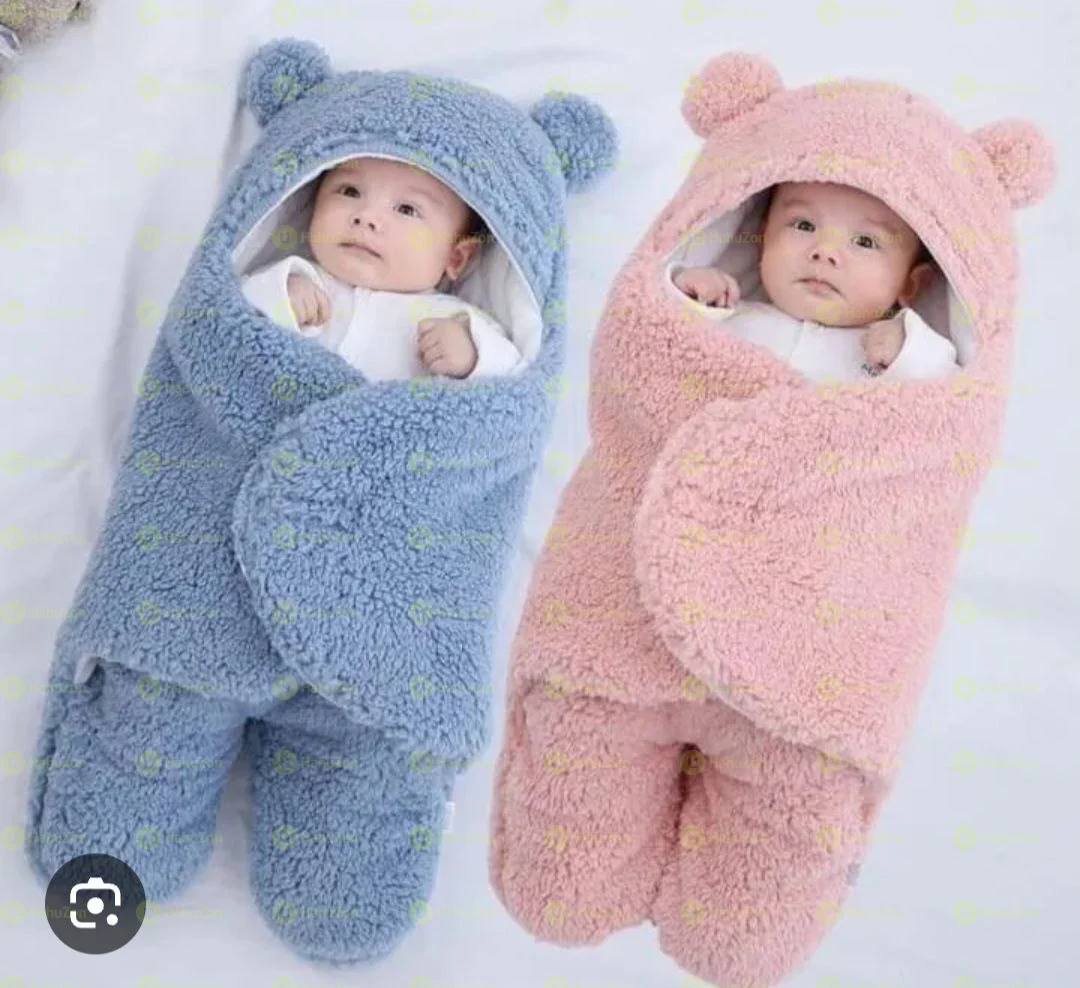 የልጆች እግር ማስገብያ ያለዉ  ማቀፍያ