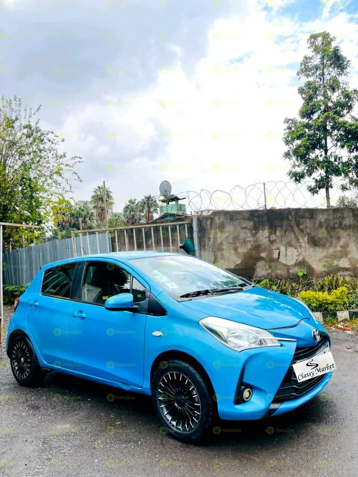 2018  Model-Toyota Yaris