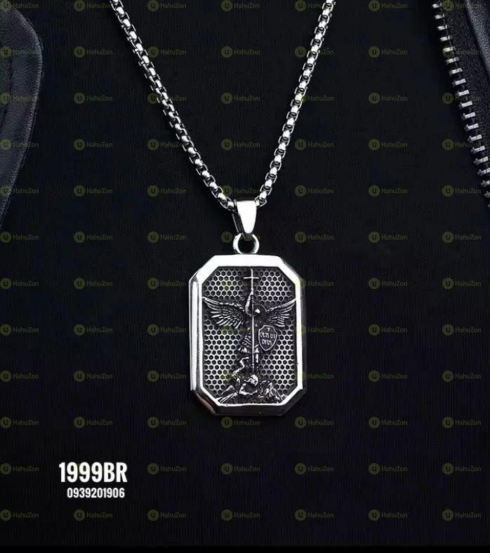 3D Stainless Steel Unique Engraved Necklaces