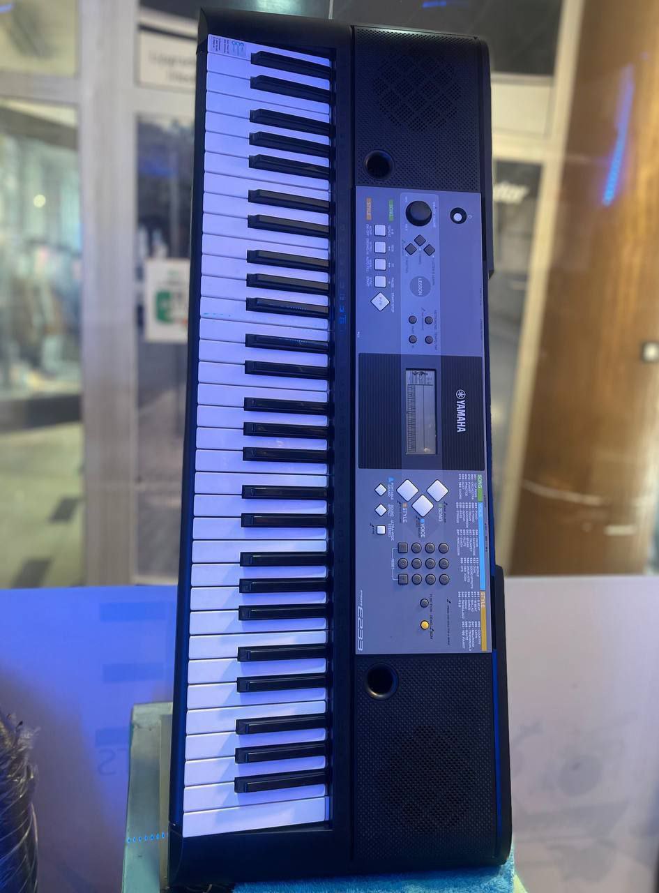 Yamaha e 233 Keyboard