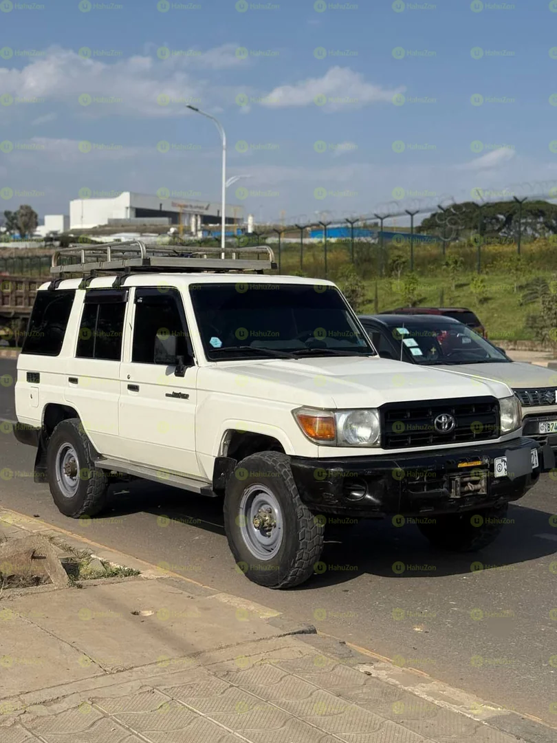 2010 Model-Toyota Land Cruiser