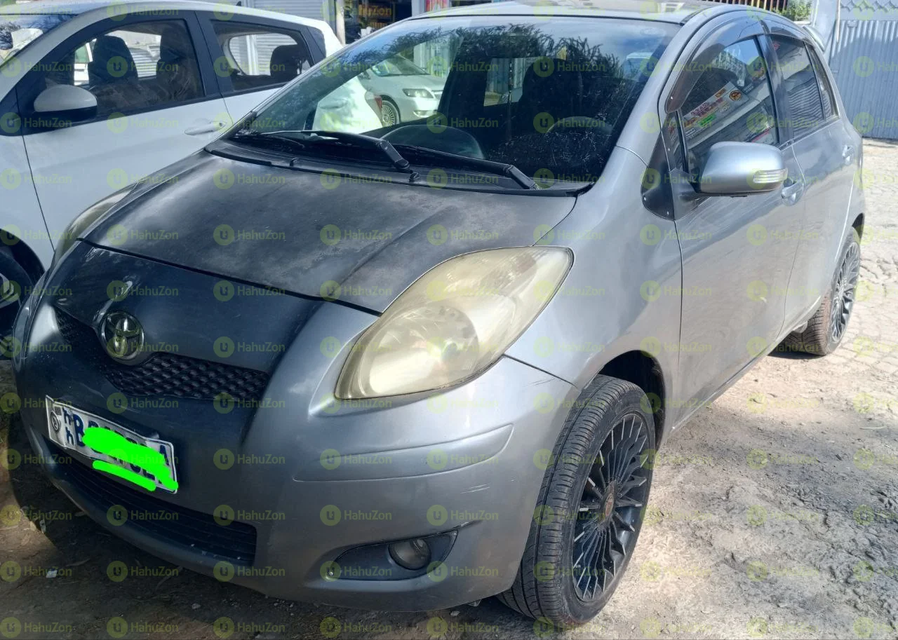 2008 Model-Toyota Yaris Compact