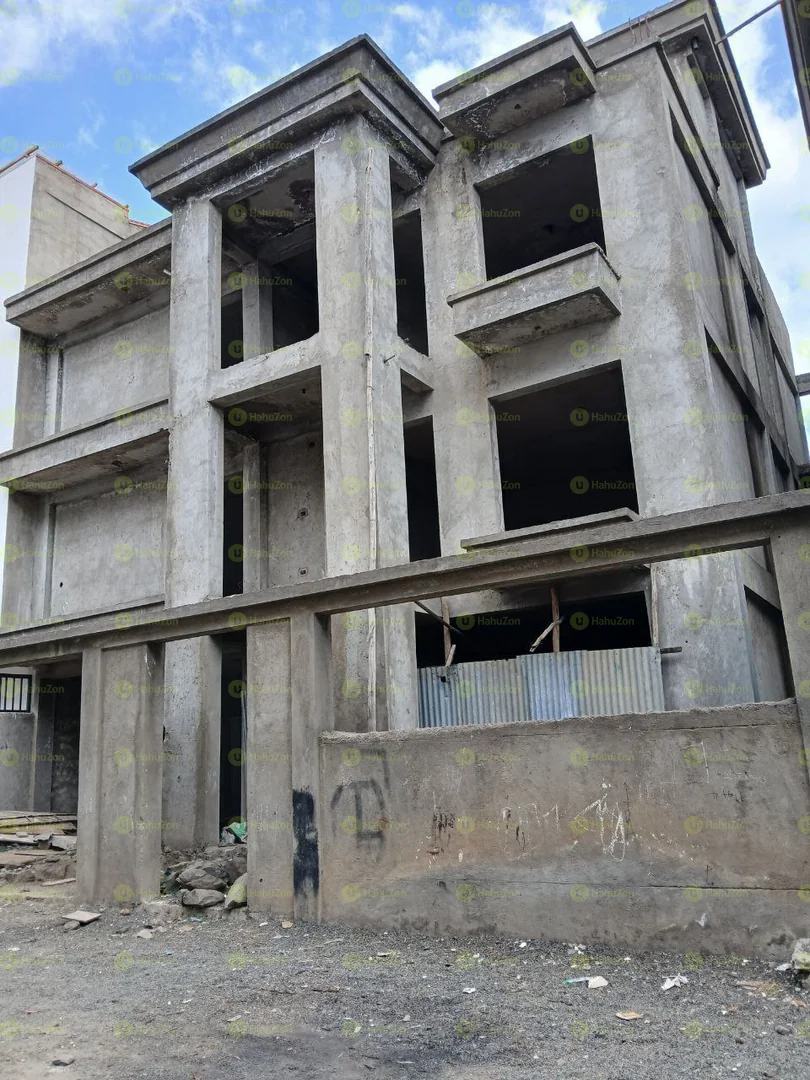 200 ካሬ የሚሸጥ G+2 ቤት በአያት