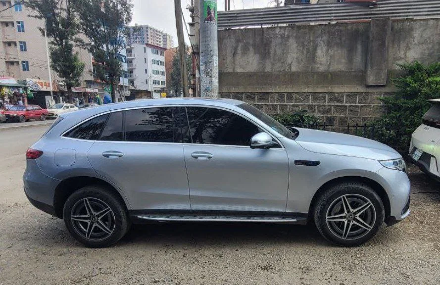 2023 Model-Mercedes-Benz EQC 400 4Matic