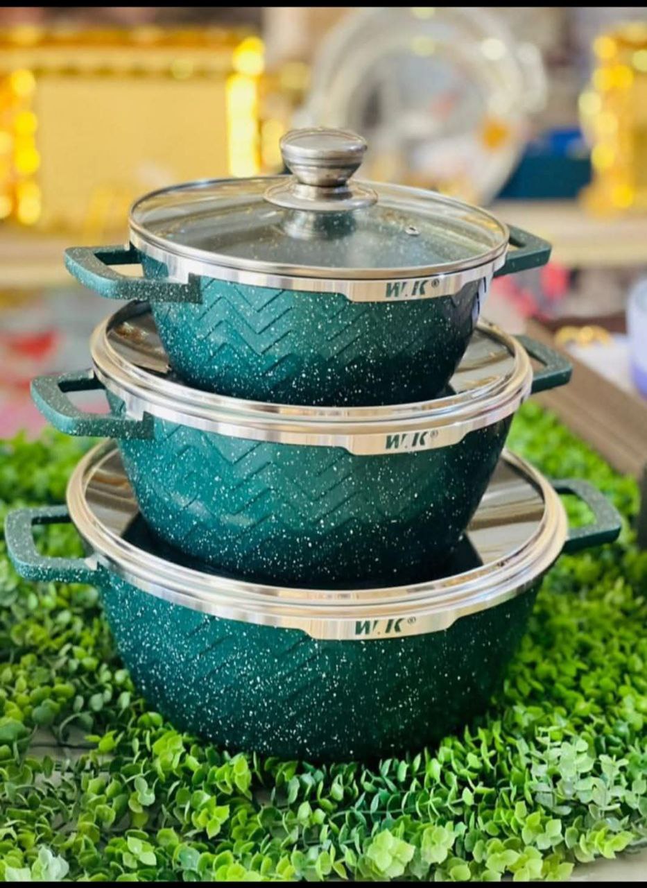 ባለ 3 ሴት ድሴት