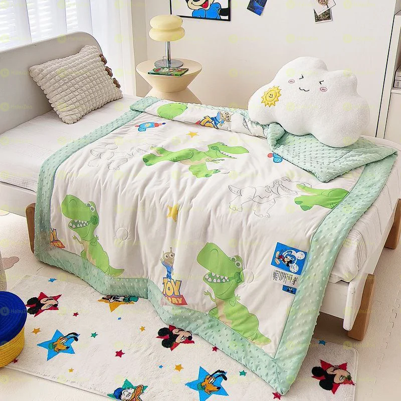 Kids Lightweight Simple Blanket
